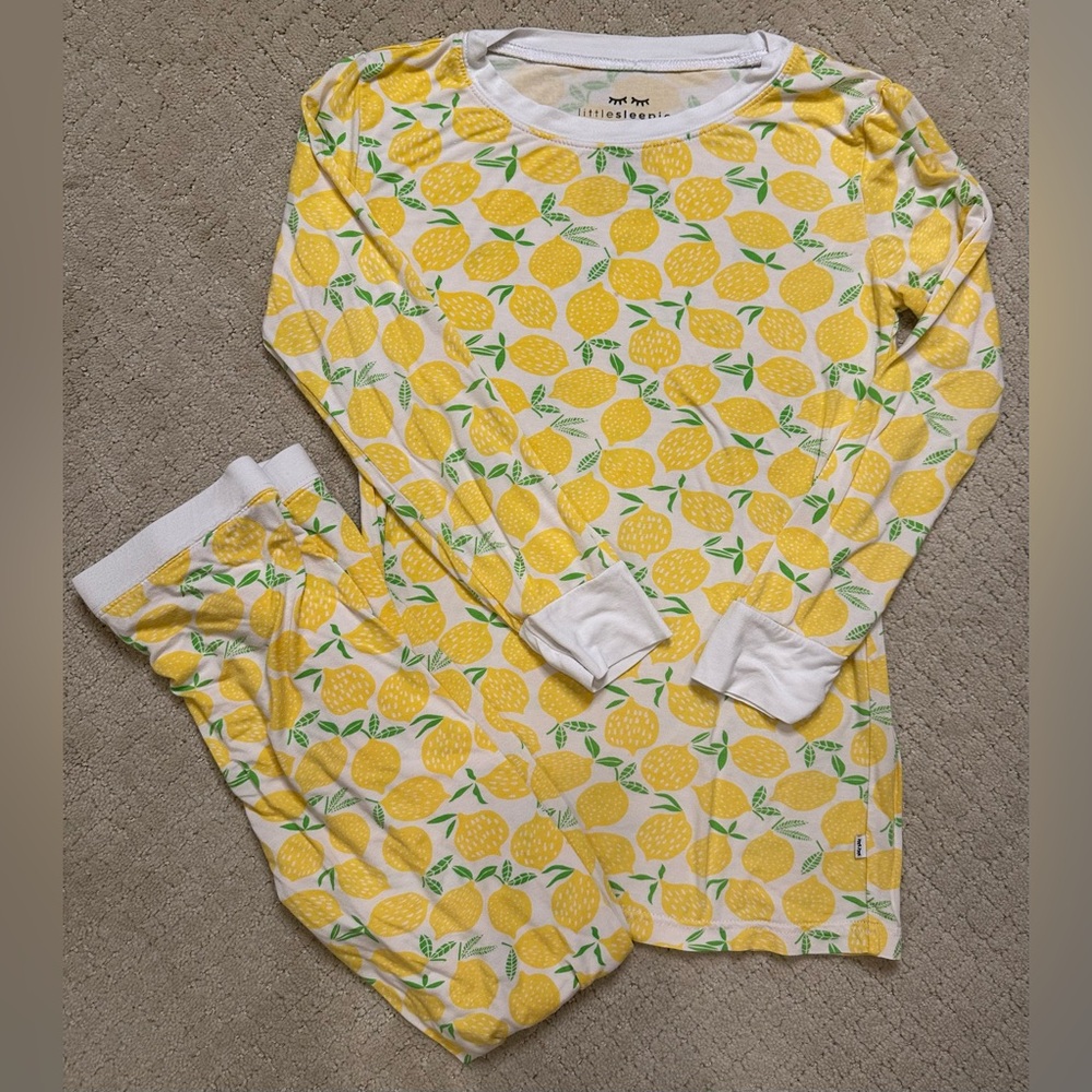 Little Sleepies Bamboo Two Piece Pajamas in Yellow Lemon Print, Size 9/10